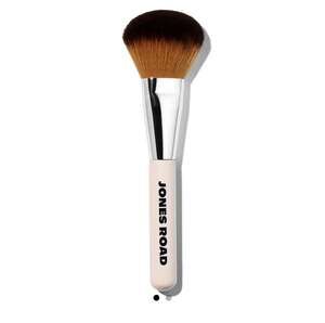 The Bronzer Brush – Jones Road,
